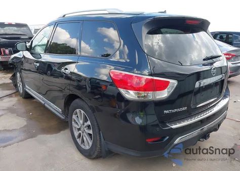 2015 Nissan Pathfinder Sl z USA, uszkodzony, nr VIN 5N1AR2MN2FC659731